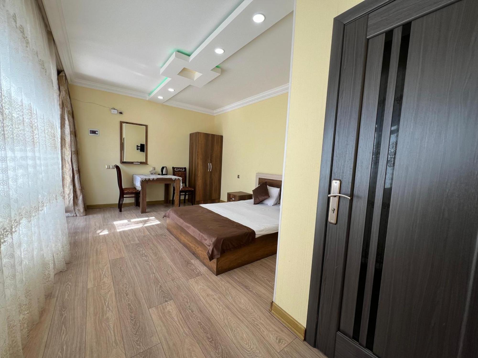 Rahat Hostel Ganja Bagian luar foto