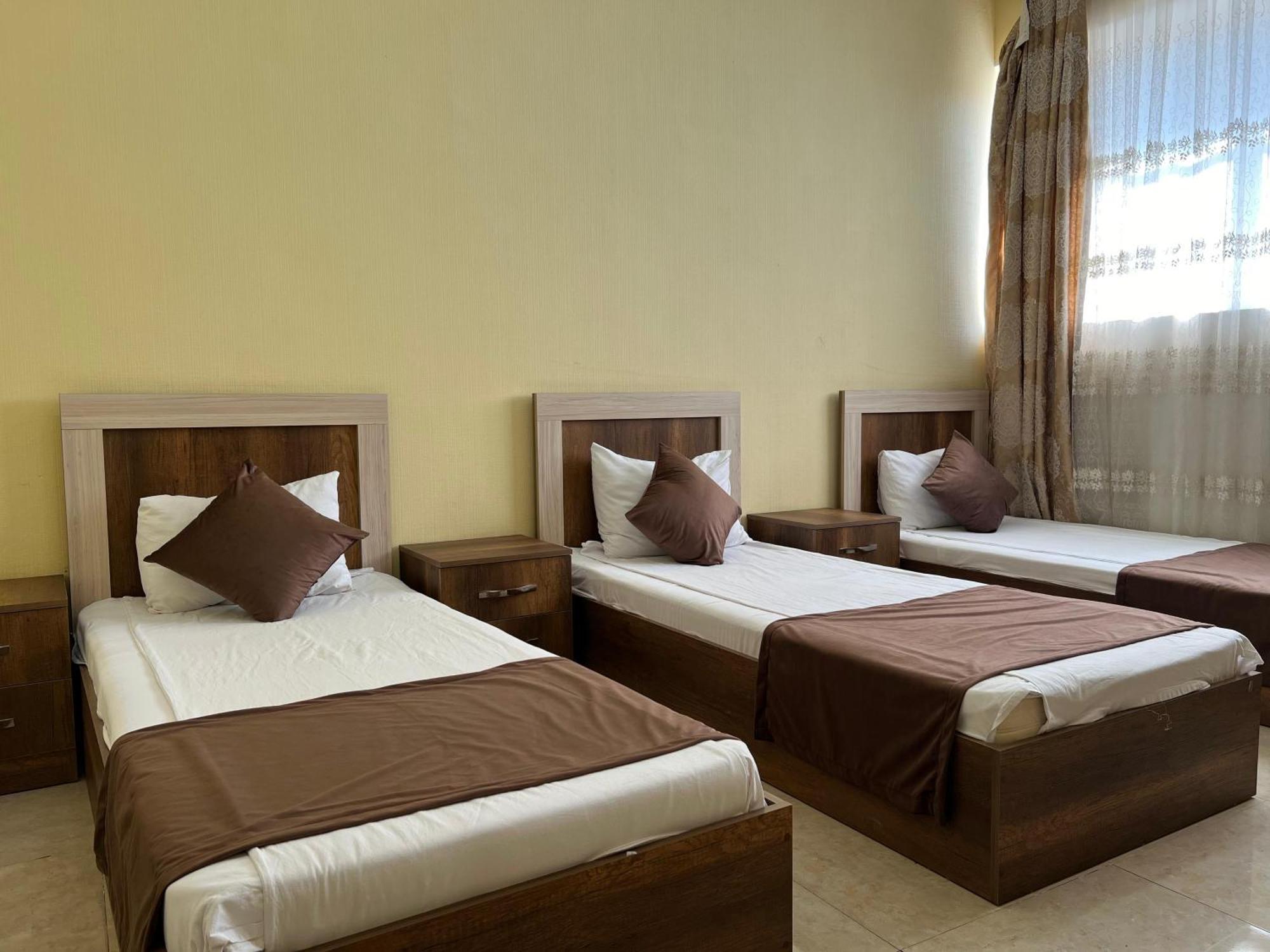 Rahat Hostel Ganja Bagian luar foto
